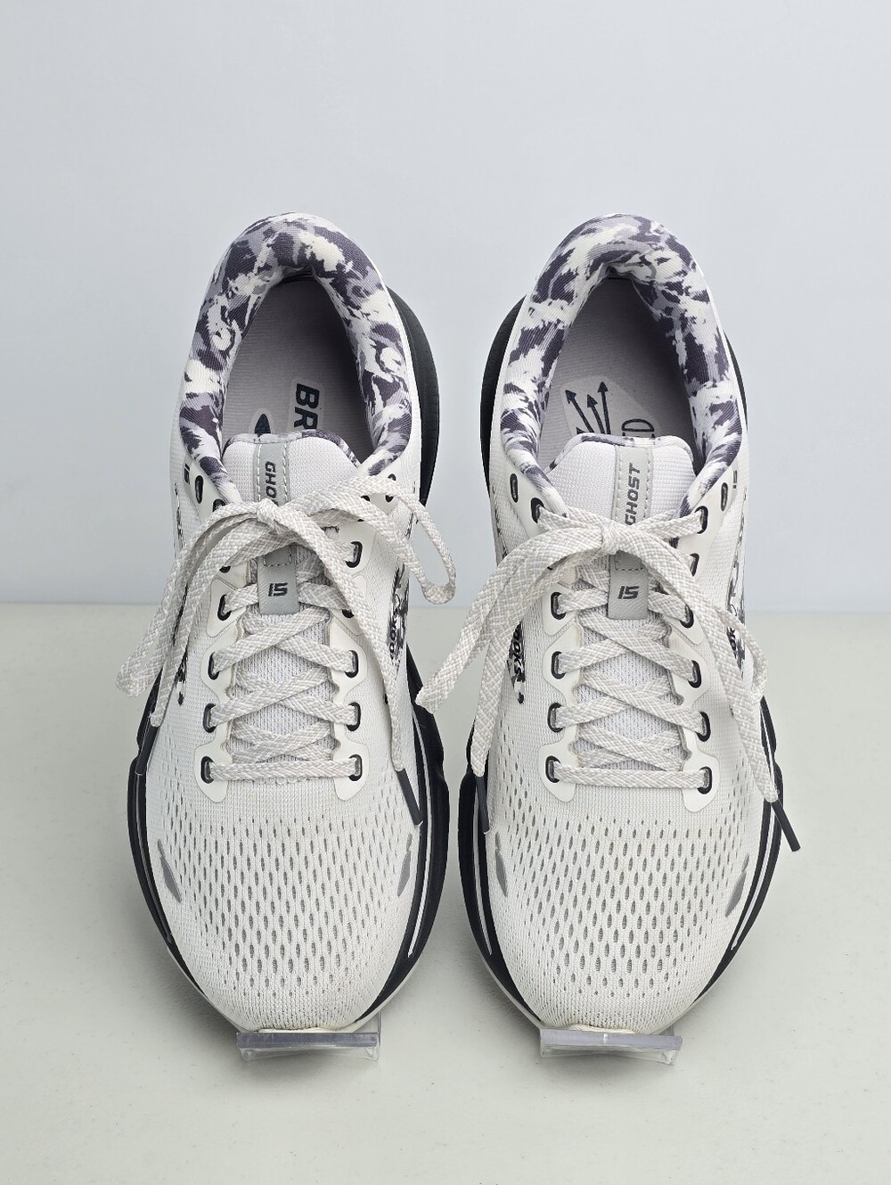 Brooks Ghost 15 Women's Size 7.5 Cushioned Running Shoes White/Ebony/Oyster - Picture 6 of 10